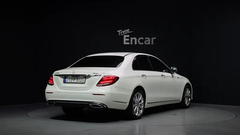 Mercedes-Benz E 220 4MATIC+ Burmeister+ ���������! | Mobile.bg � ����������� 4