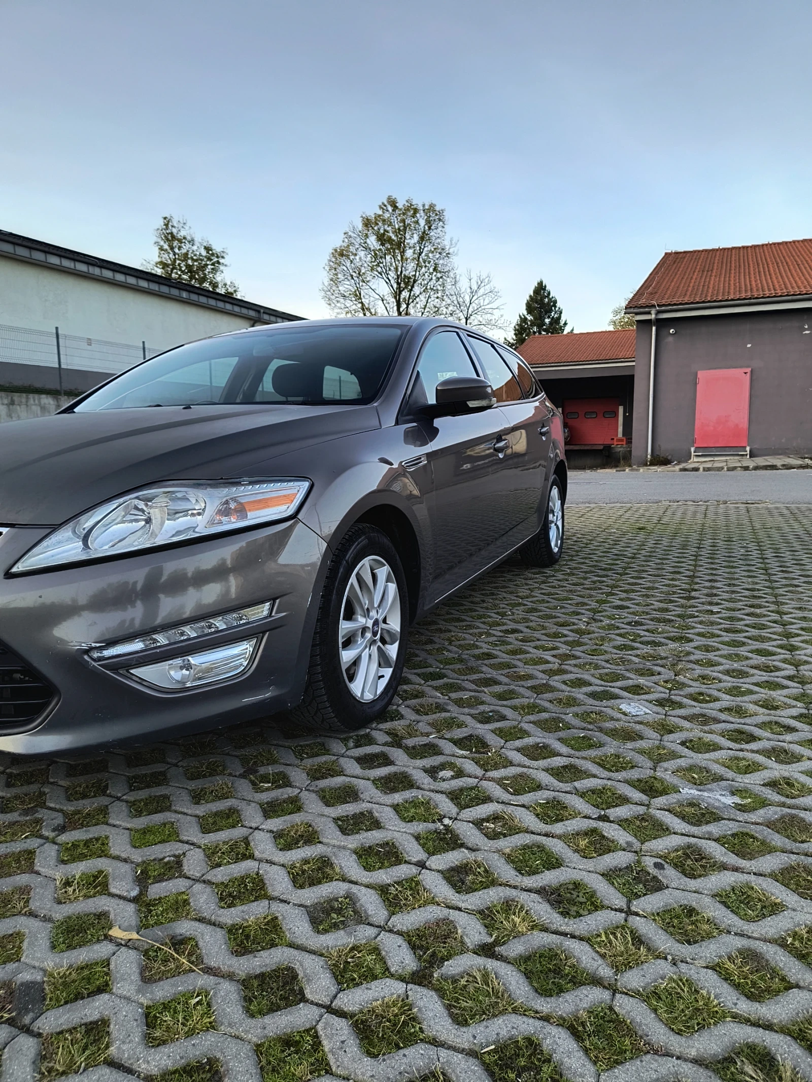 Ford Mondeo 2.0tdci FACE 2012 - изображение 2