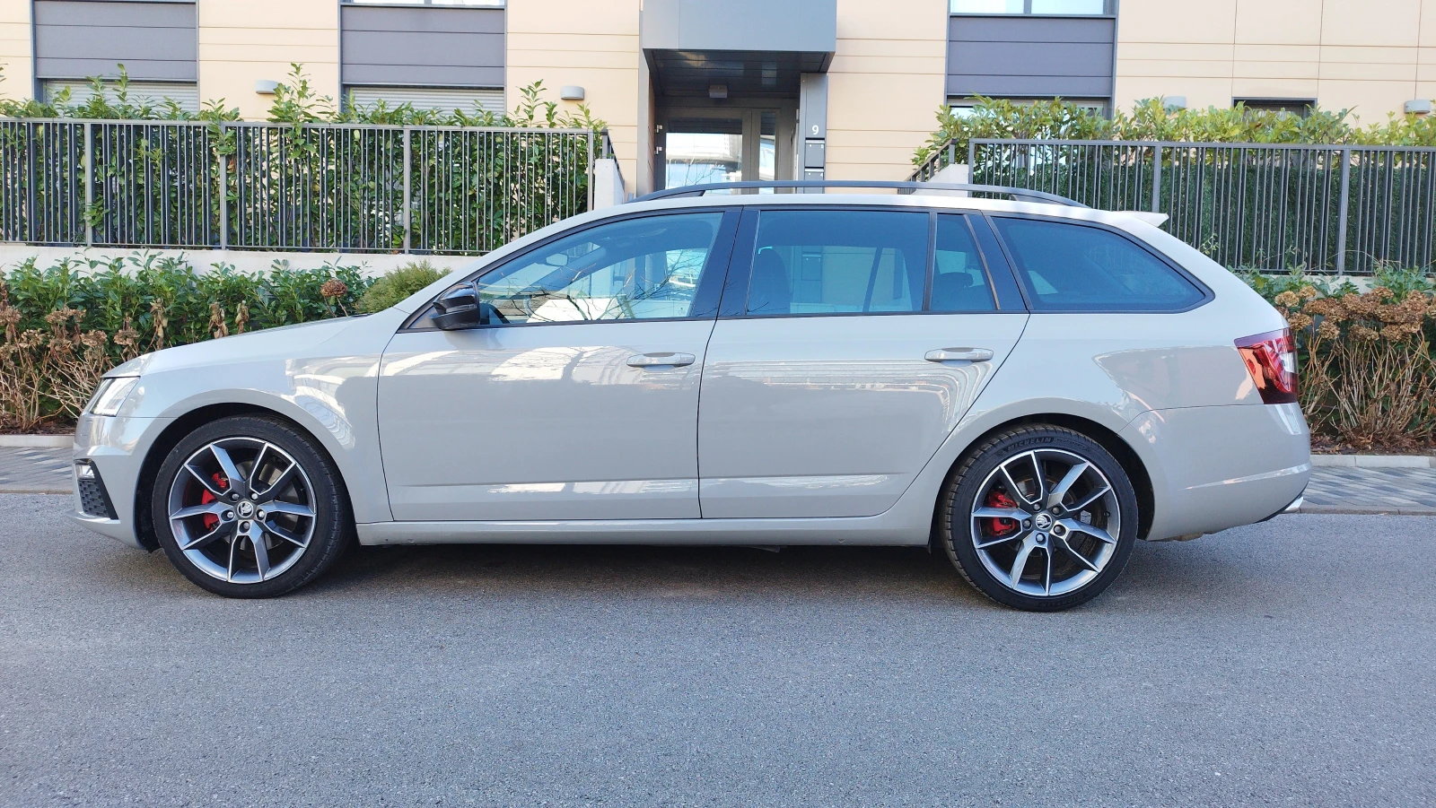 Skoda Octavia 2.0TDI#VRS#DSTR#DSG#KEYLESS# - изображение 2