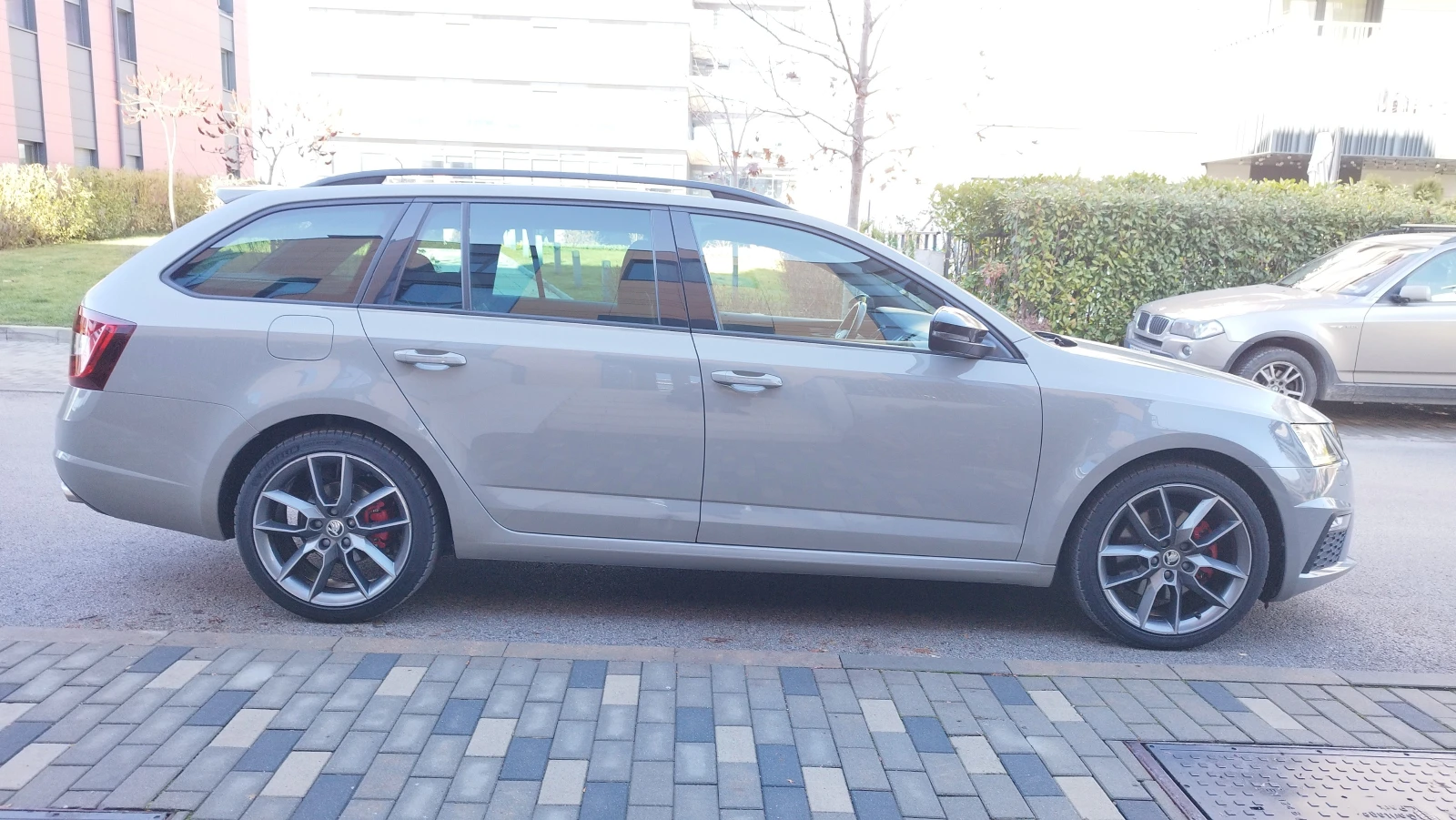 Skoda Octavia 2.0TDI#VRS#DSTR#DSG#KEYLESS# - изображение 5