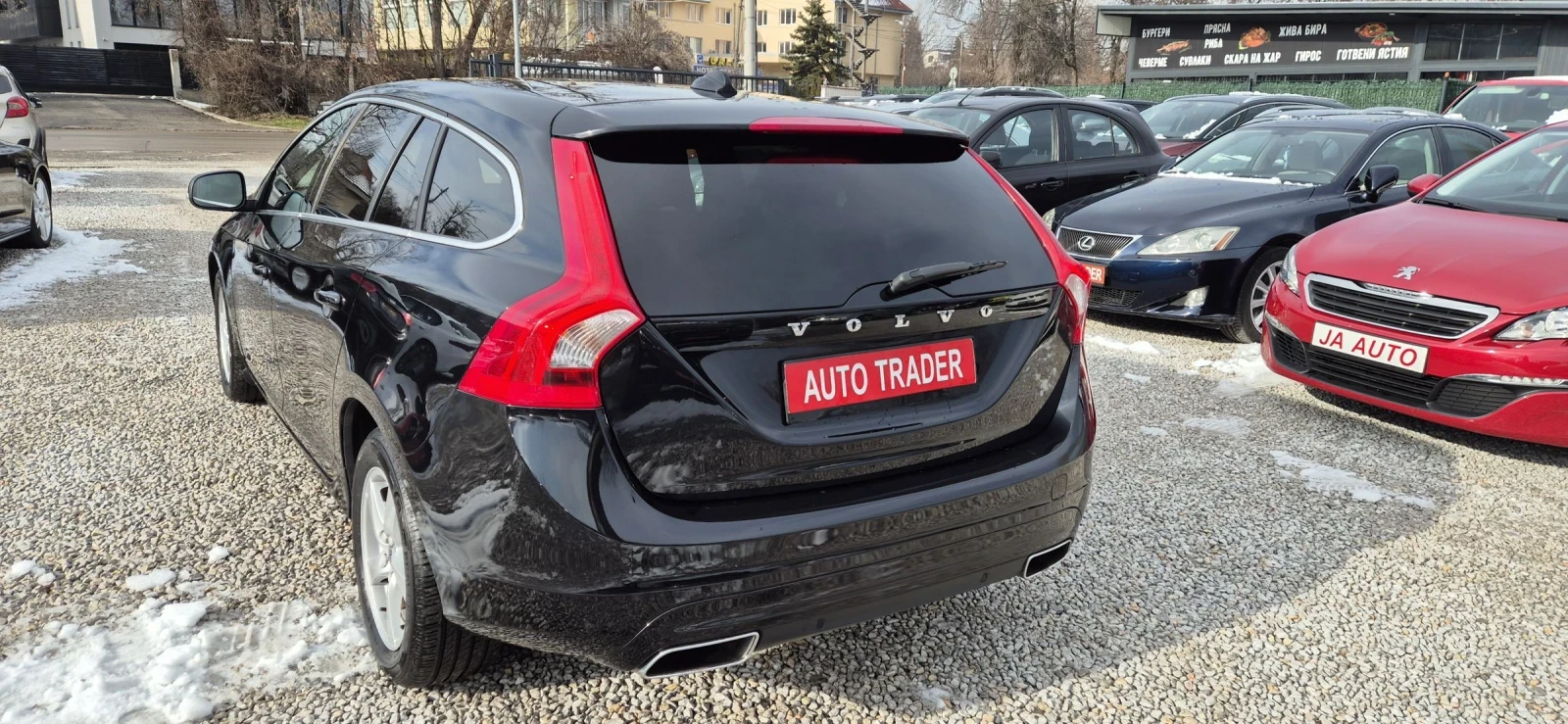 Volvo V60 2.4-215кс.4Х4.NAVY - изображение 8