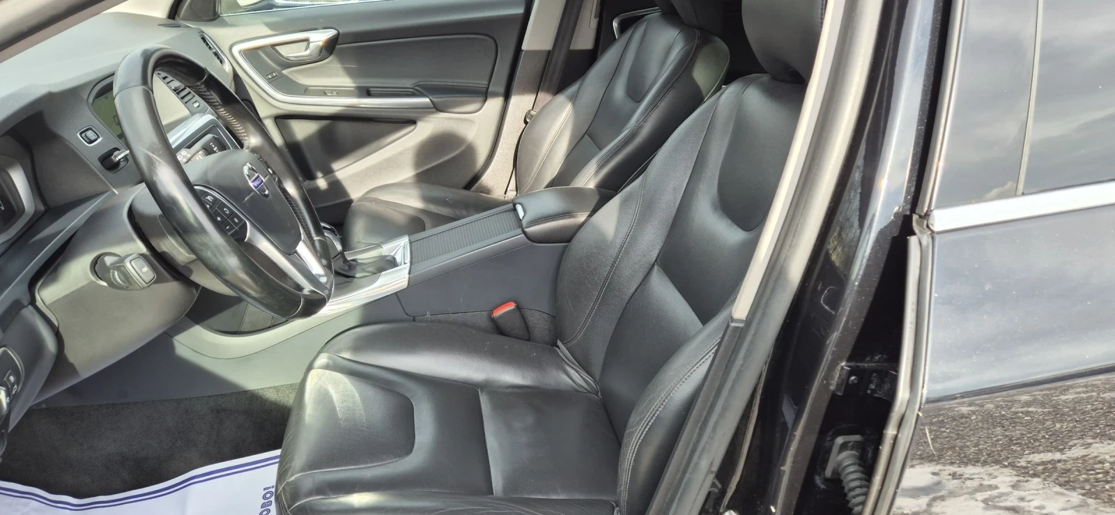 Volvo V60 2.4-215.44.NAVY | Mobile.bg   15