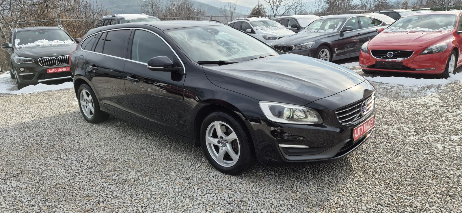 Volvo V60 2.4-215кс.4Х4.NAVY - изображение 4