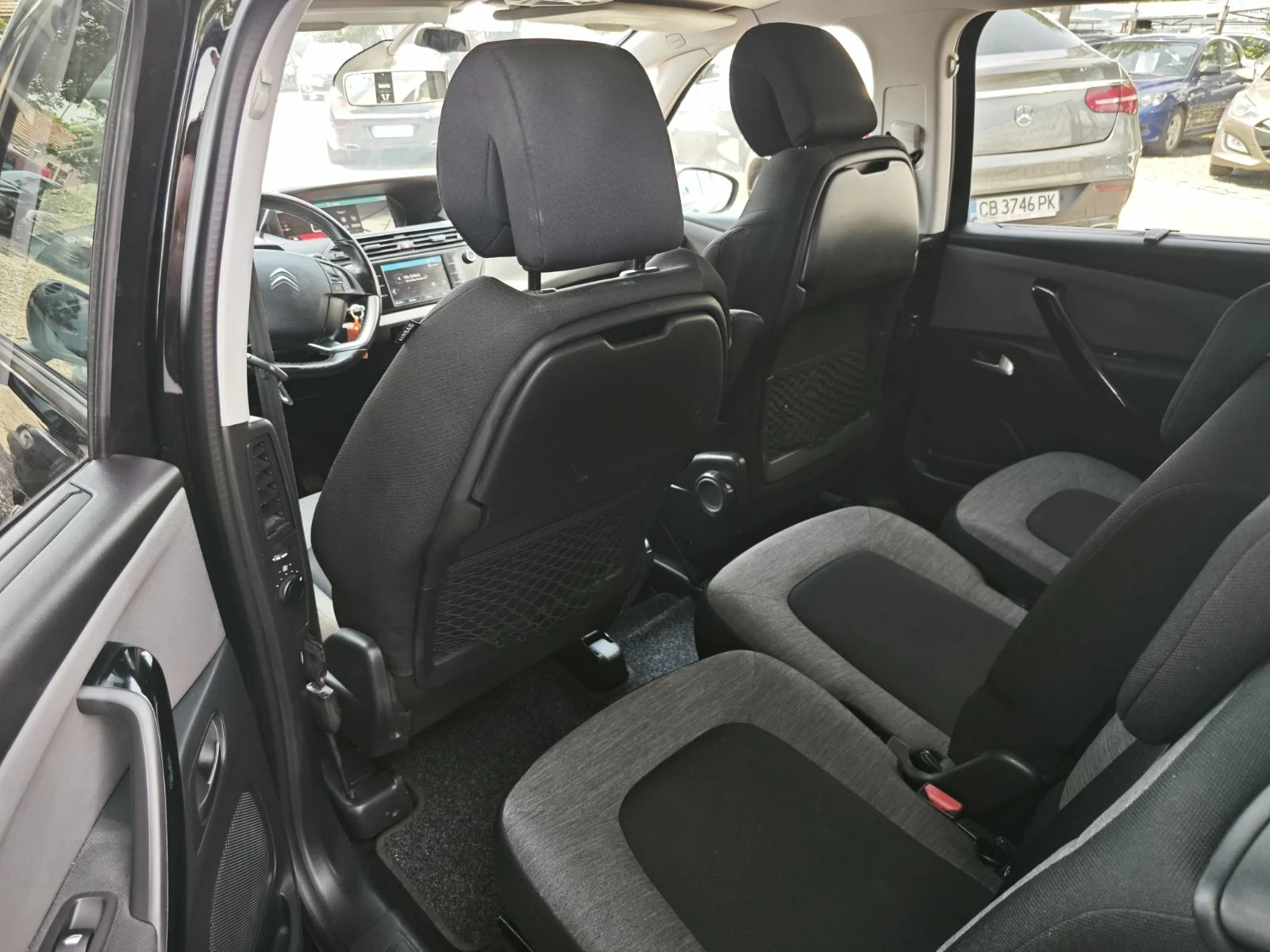 Citroen Grand C4 Picasso 2.0 HDI 150 кс - изображение 10
