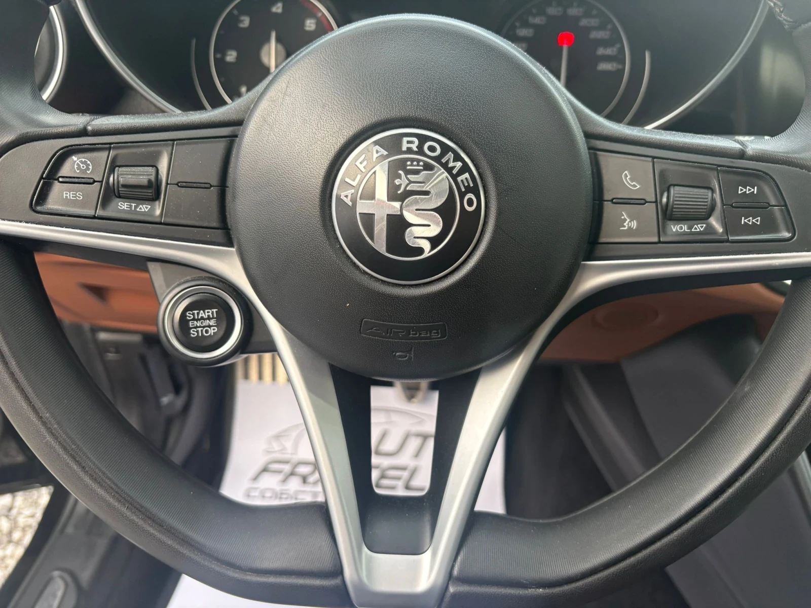 Alfa Romeo Giulia 2.2D TOP^^ | Mobile.bg   11