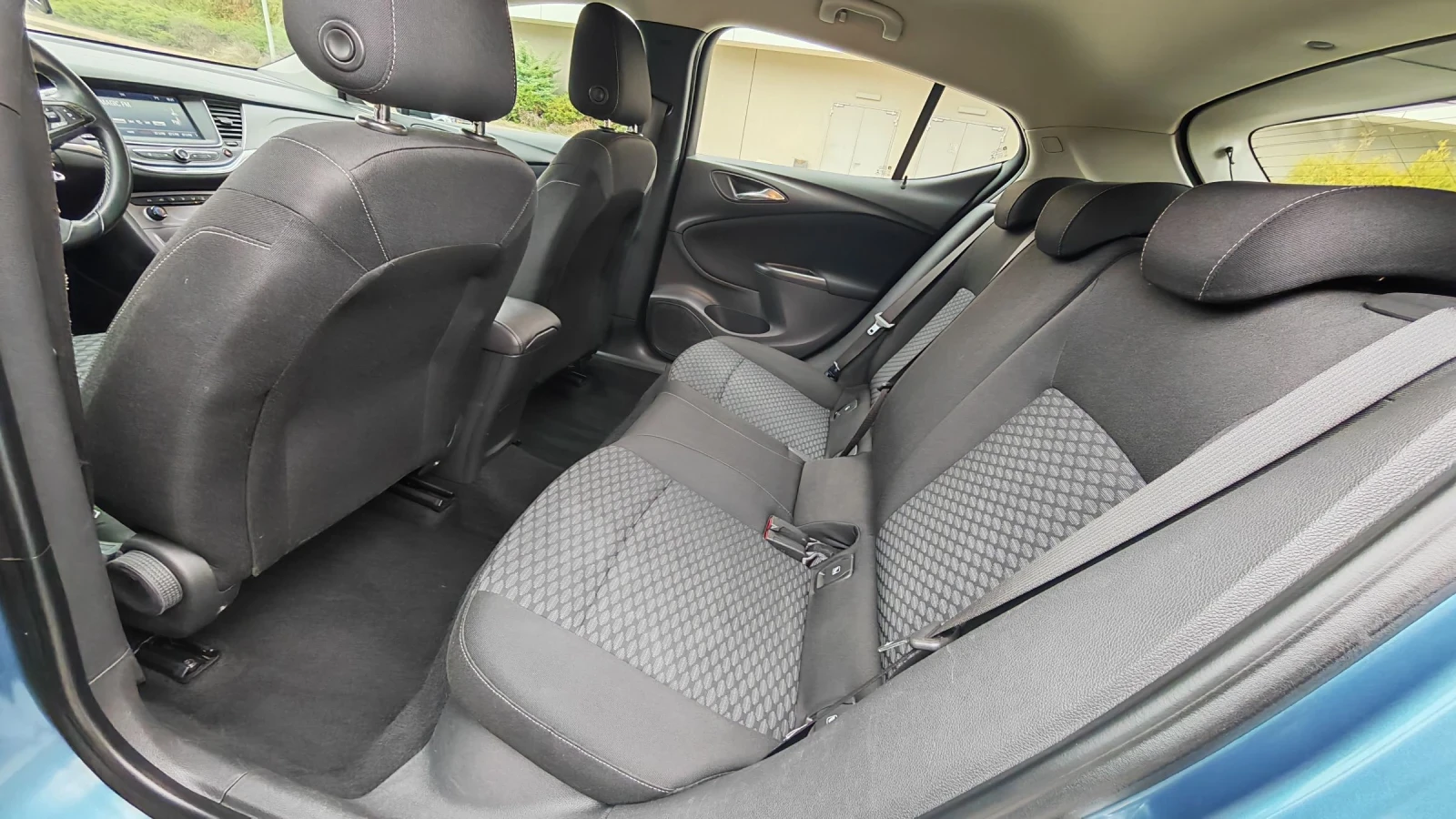 Opel Astra 1.4 125hp 1 соственик, снимка 11 - Автомобили и джипове - 53902217