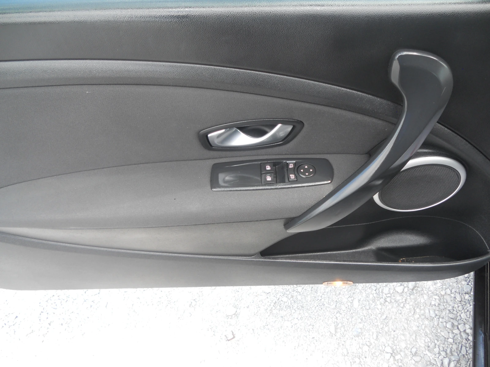 Renault Megane 1.5 DCI Лизинг!!!Сервизна история, напълно реален, снимка 9 - Автомобили и джипове - 54139067