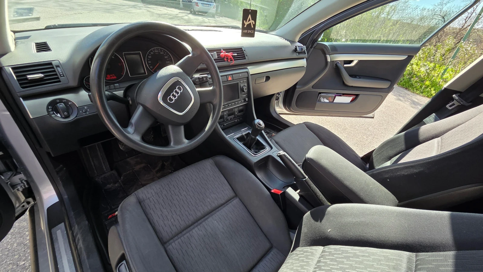 Audi A4, снимка 9 - Автомобили и джипове - 54271051