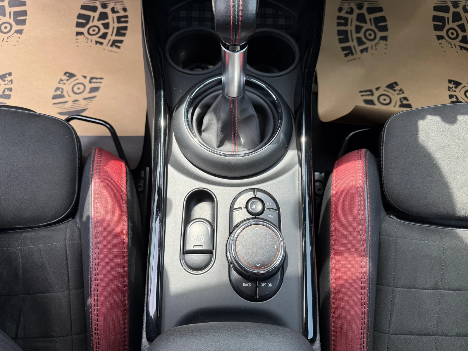 Mini Clubman JCW ALL4, снимка 17 - Автомобили и джипове - 54470139
