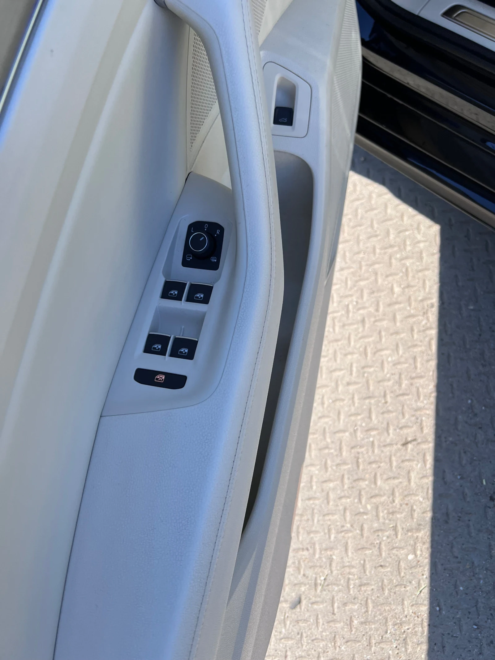 VW Passat B8 2.0 TDi 4Motion 190HP, снимка 13 - Автомобили и джипове - 55351741