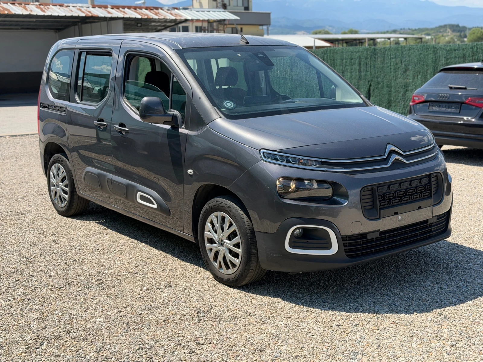 Citroen Berlingo 1.5HDI/100hp/NAVI/SERVIC BOOK/, снимка 3 - Автомобили и джипове - 55542402