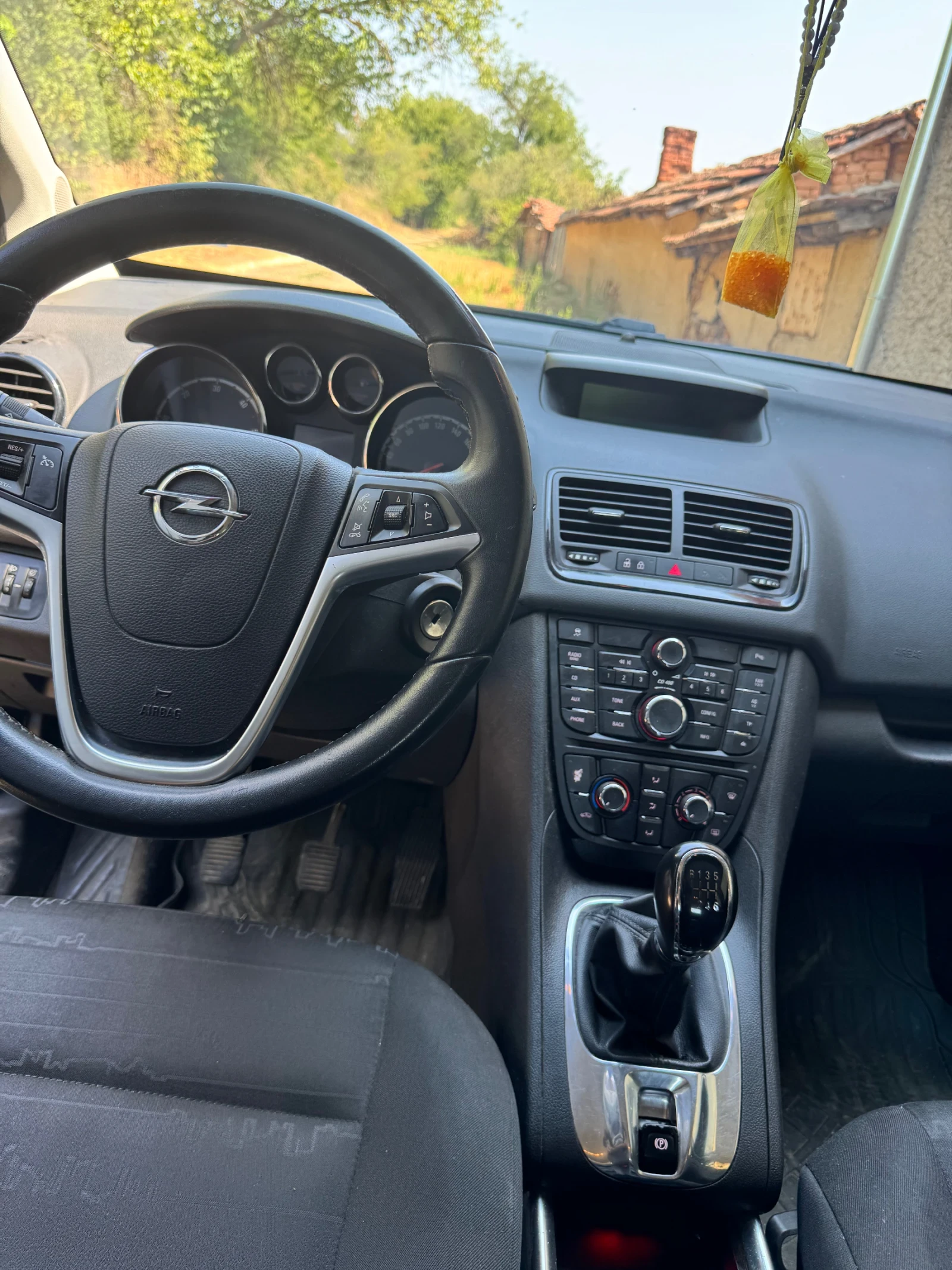 Opel Meriva, снимка 4 - Автомобили и джипове - 55801133