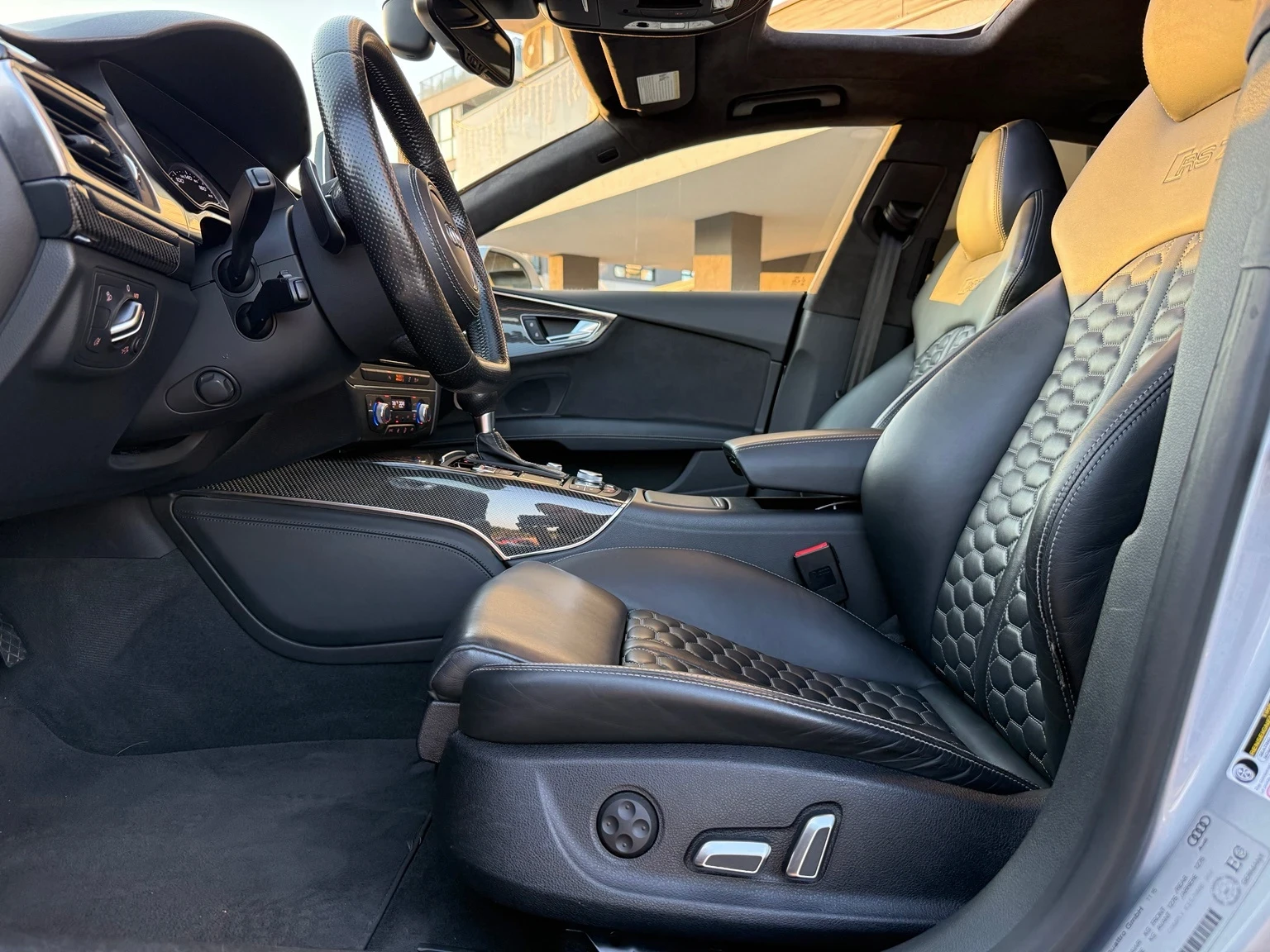 Audi Rs7 750к.с.* STAGE 2* ACC* CARBON* BOSE, снимка 11 - Автомобили и джипове - 55977356