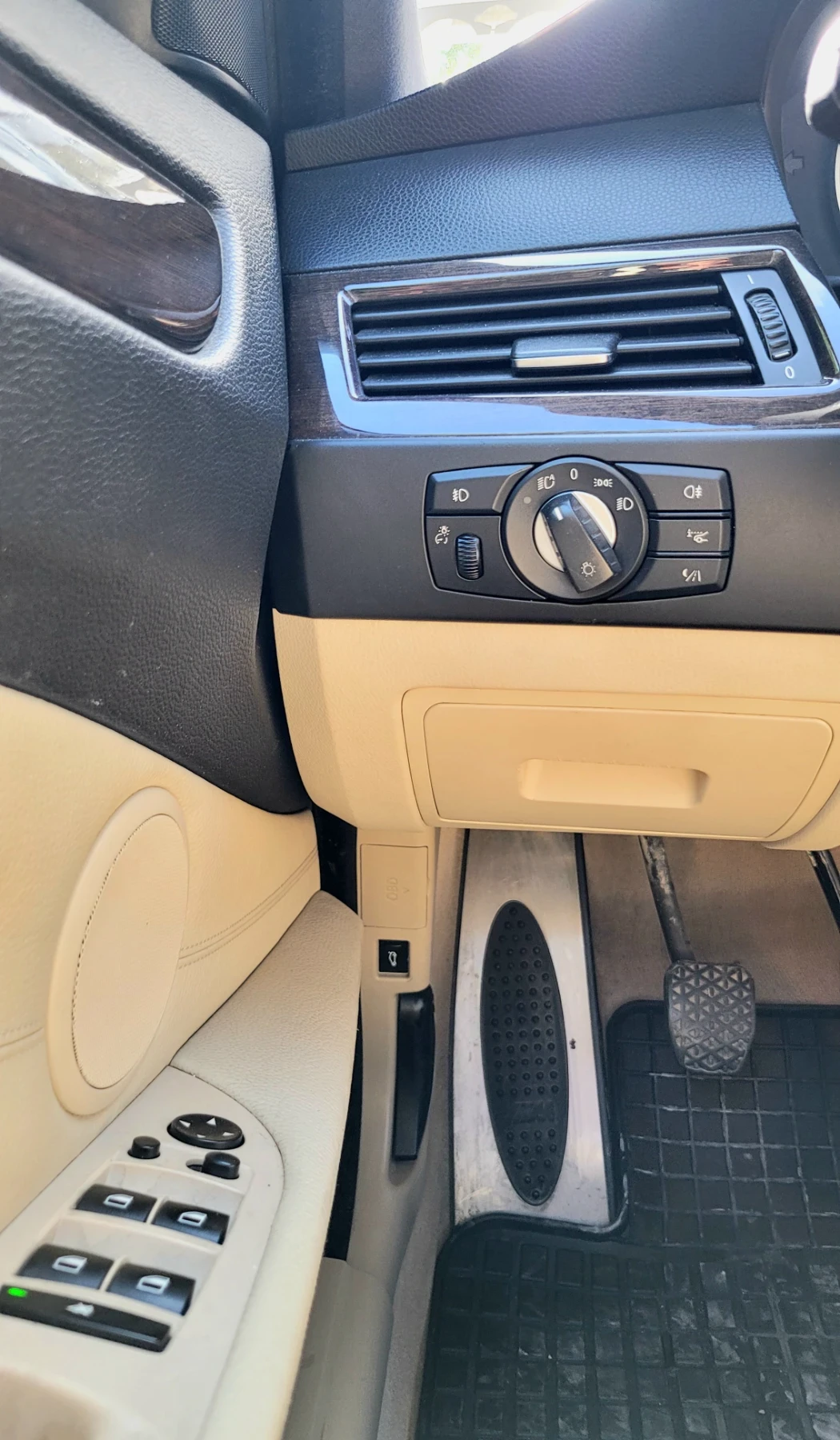 BMW 530 XD, снимка 12 - Автомобили и джипове - 56353519