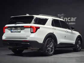 Ford Explorer 2.3 Automatic, снимка 2