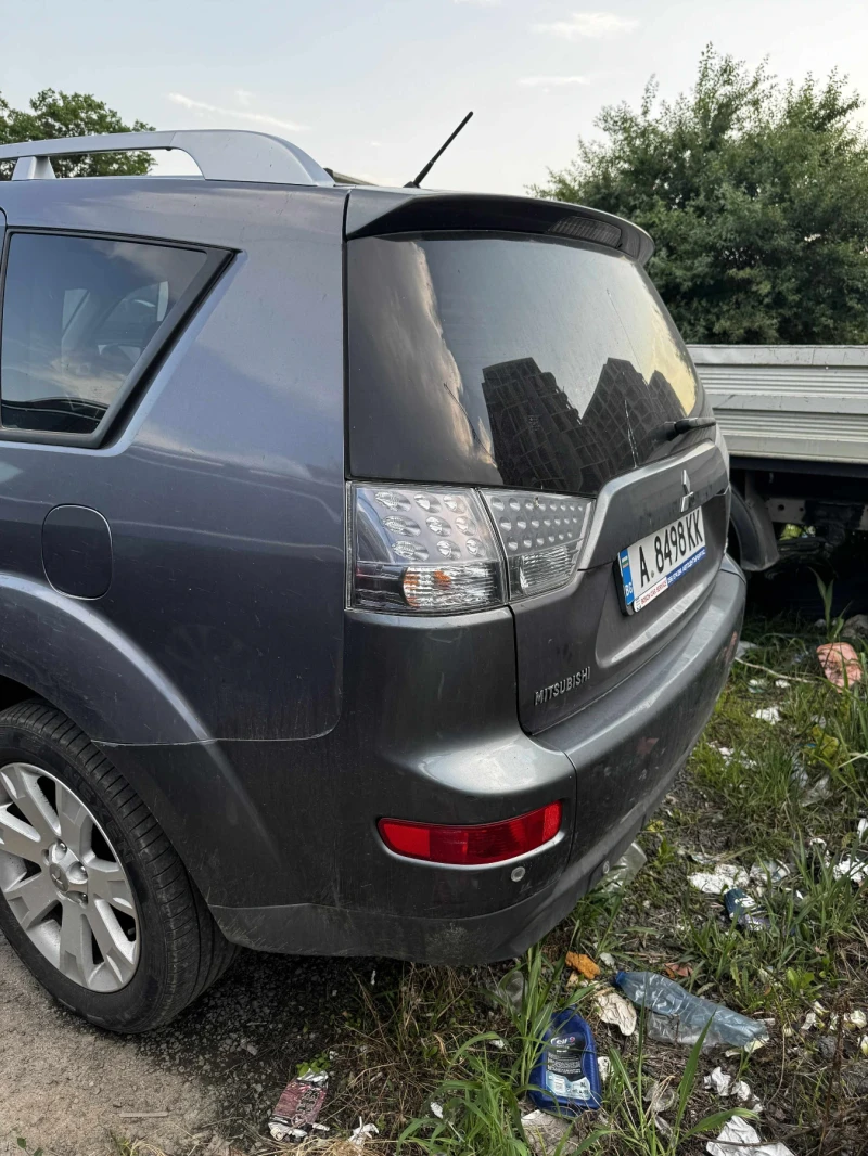 Mitsubishi Outlander 2.4 benzin/gaz , снимка 6 - Автомобили и джипове - 52309707