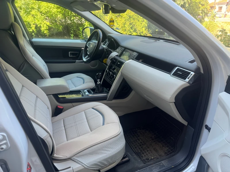 Land Rover Discovery Sport, снимка 7 - Автомобили и джипове - 53187328