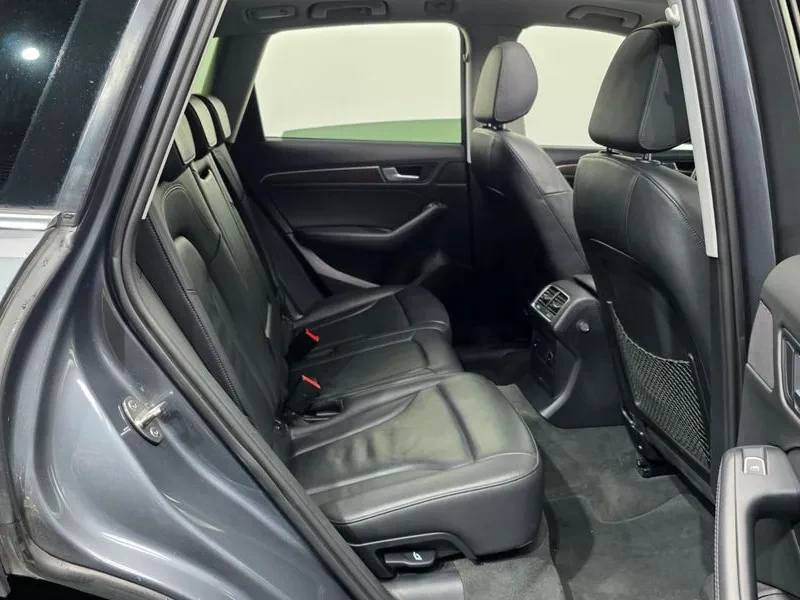 Audi Q5 45 Tdi Quattro 8R, снимка 12 - Автомобили и джипове - 55277028