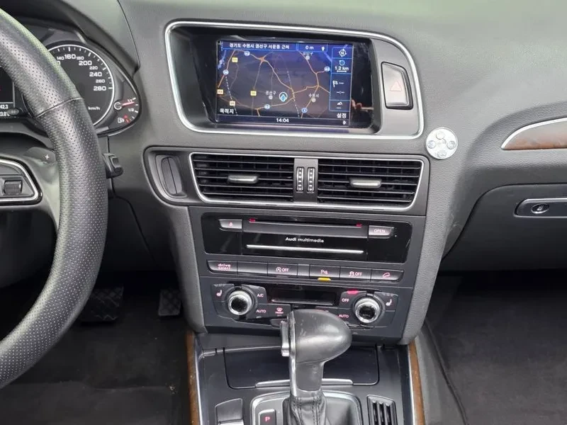 Audi Q5 45 Tdi Quattro 8R, снимка 14 - Автомобили и джипове - 55277028