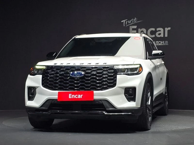 Ford Explorer 2.3 Automatic, снимка 3 - Автомобили и джипове - 55954061