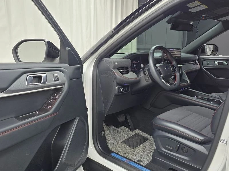 Ford Explorer 2.3 Automatic, снимка 10 - Автомобили и джипове - 55954061