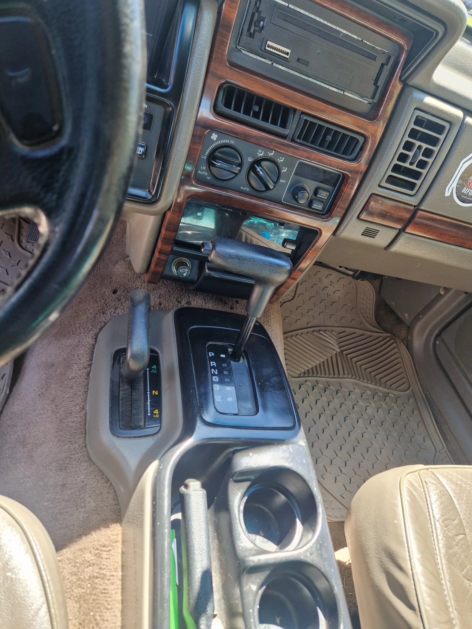 Jeep Grand cherokee  - изображение 9