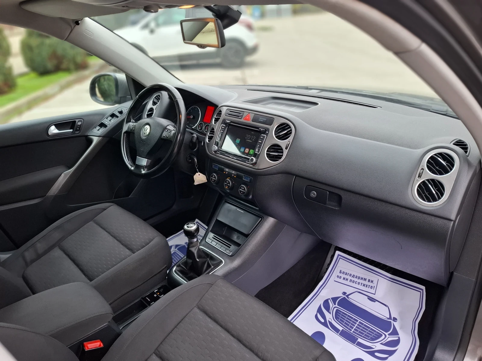 VW Tiguan 2.0TDI 4X4 * КЛИМАТРОНИК * ПАНОРАМА * НАВИ *  - изображение 10