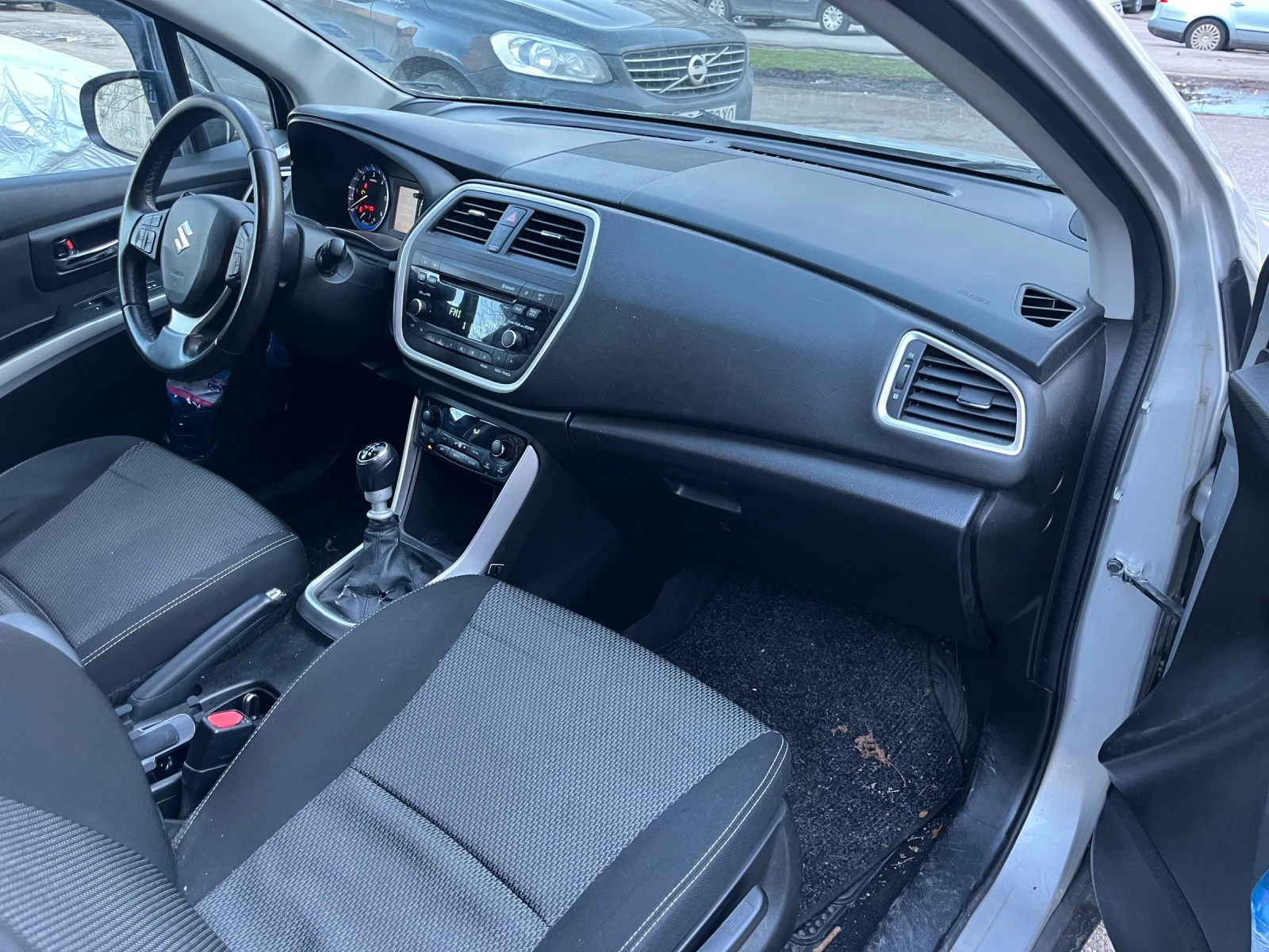 Suzuki SX4 S-Cross, снимка 3 - Автомобили и джипове - 53727672