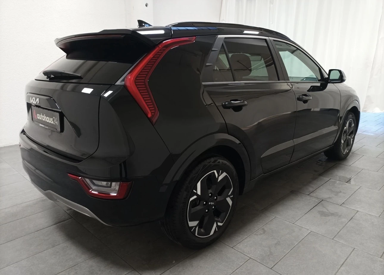 Kia Niro Inspiration Navi Cam 31000 km, снимка 3 - Автомобили и джипове - 54184660