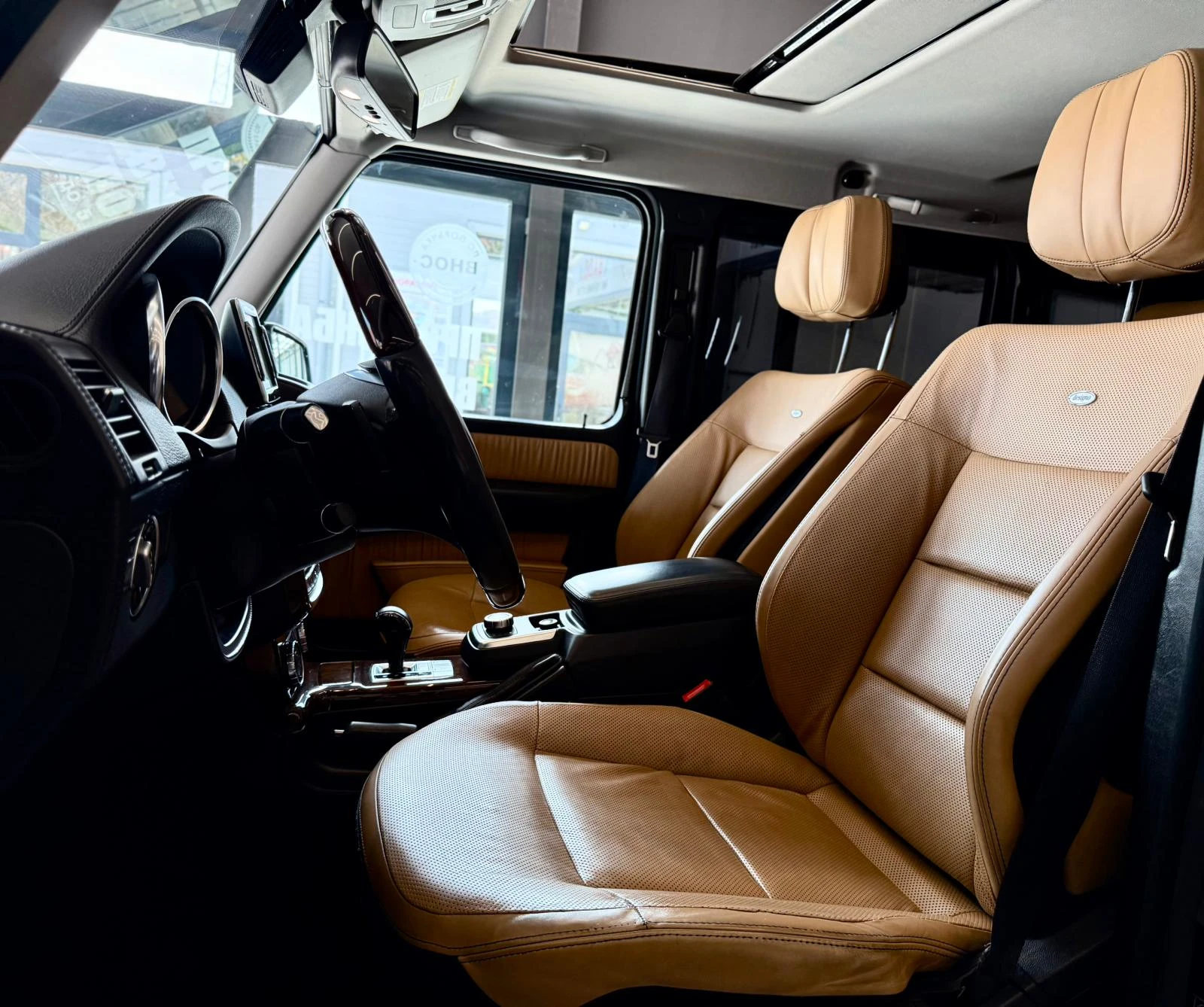 Mercedes-Benz G 500 550* 4Matic* Designo* Harman* Лизинг, снимка 7 - Автомобили и джипове - 54219529