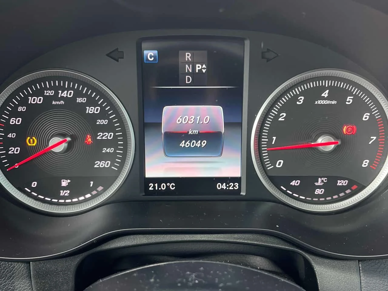 Mercedes-Benz GLC * 300 * CARFAX * БЕЗ ПЪРВОНАЧАЛНА ВНОСКА, снимка 17 - Автомобили и джипове - 54539873