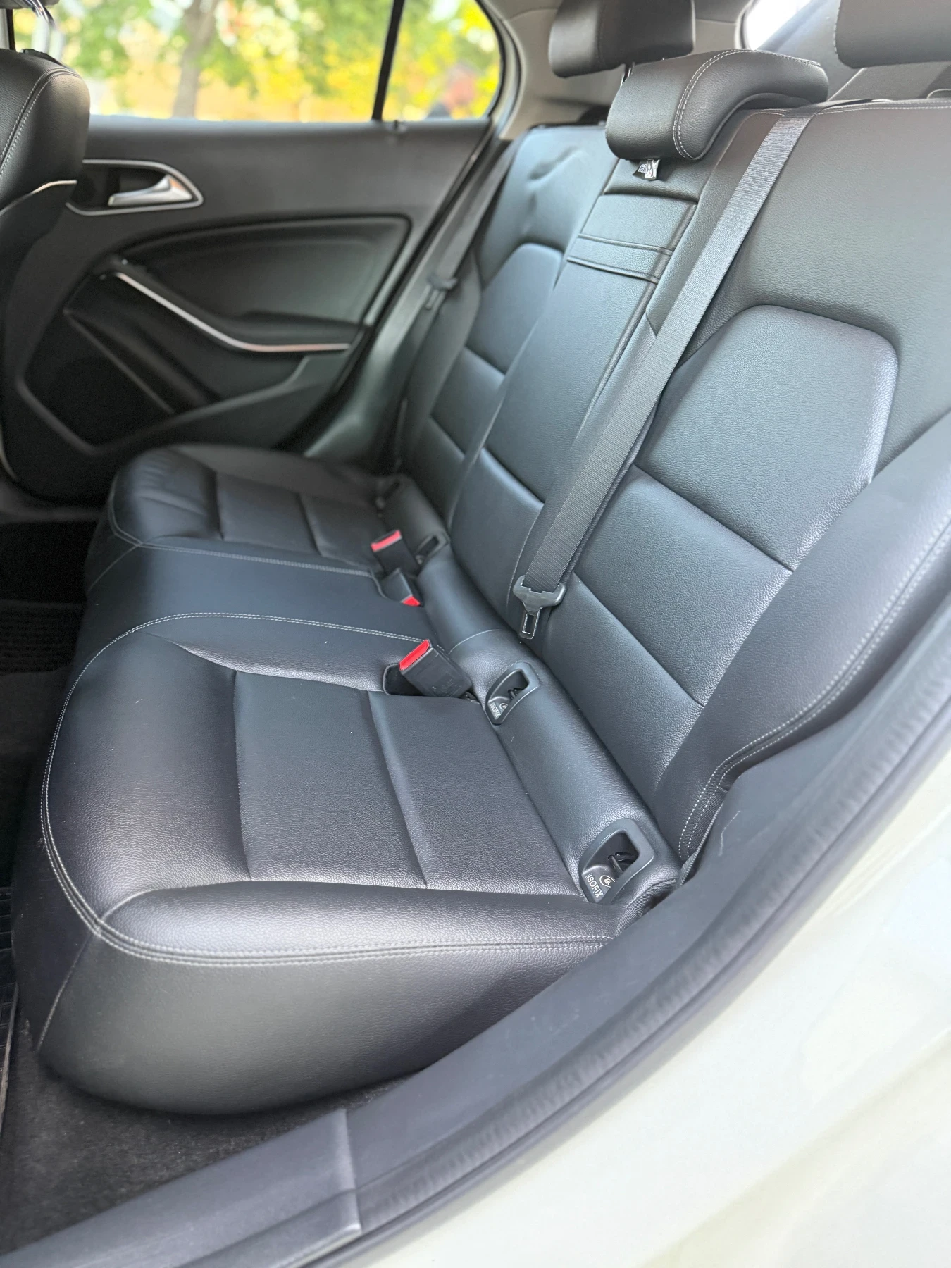 Mercedes-Benz GLA 200 * Обслужен * Камера * Bi-XENON * , снимка 12 - Автомобили и джипове - 54598522