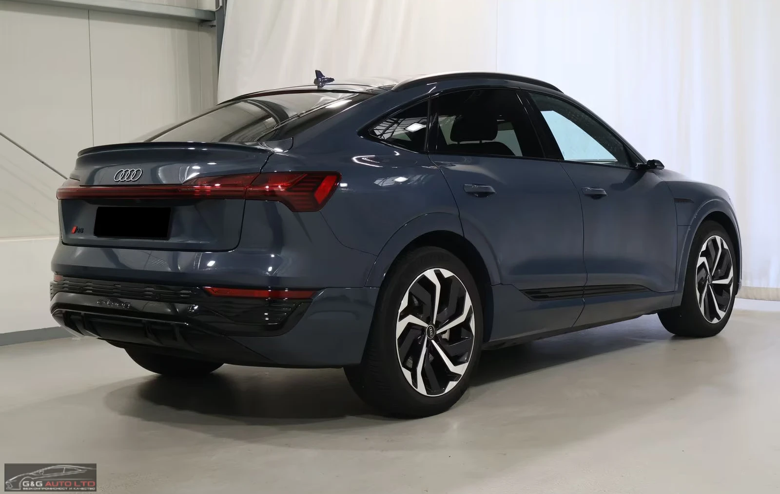 Audi Q8 55/SPORTBACK/408HP/QUATTR/S-LINE/360/B&O/PANO/373q, снимка 4 - Автомобили и джипове - 54780796