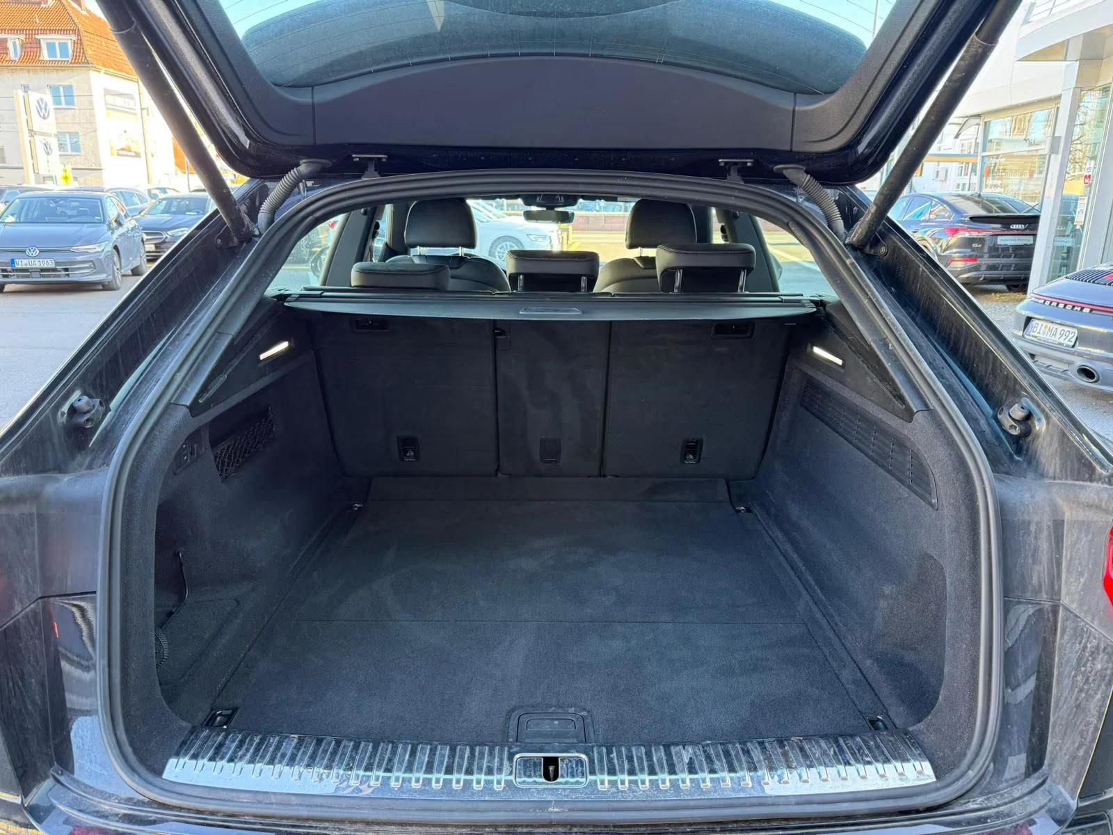 Audi Q8 50TDI/286HP/360/S-LINE/KLESS/577z, снимка 10 - Автомобили и джипове - 55231186