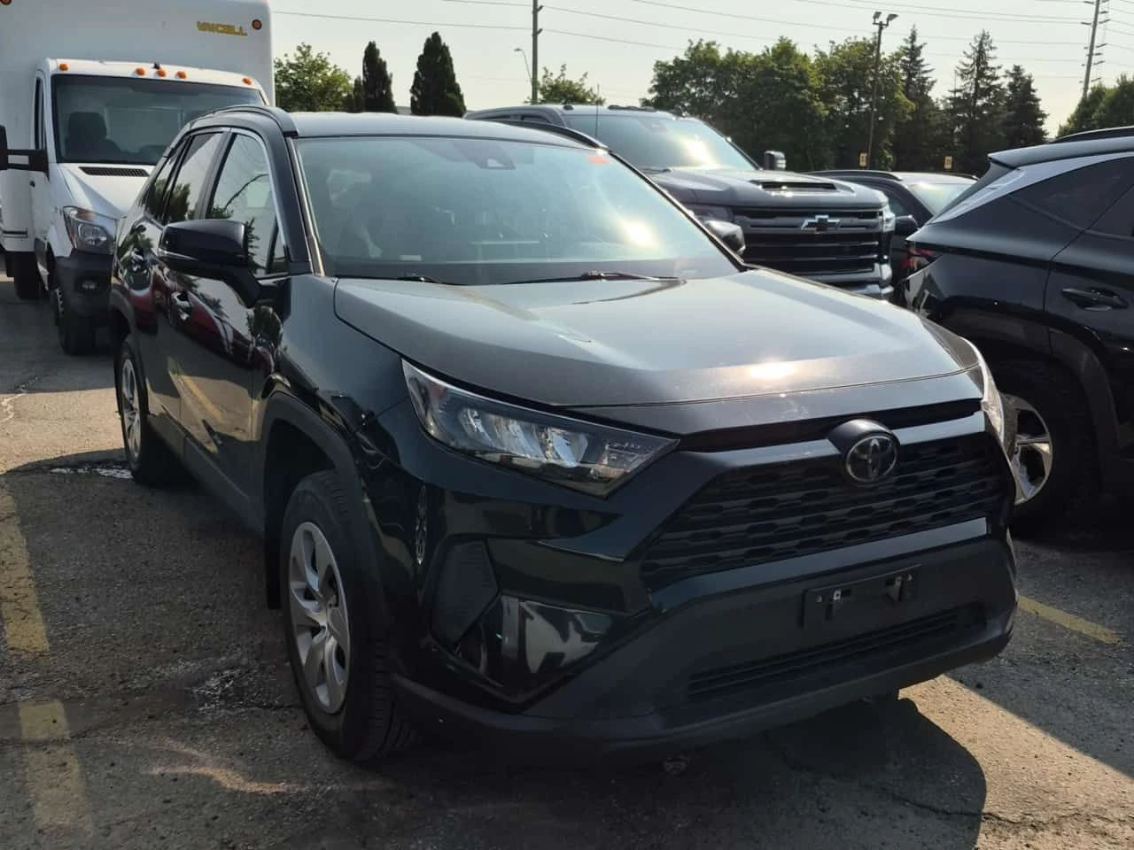 Toyota Rav4 LE| ПОДГРЕВИ| 2 КЛЮЧА| ГУМИ С ДЖАНТИ, снимка 2 - Автомобили и джипове - 55351572