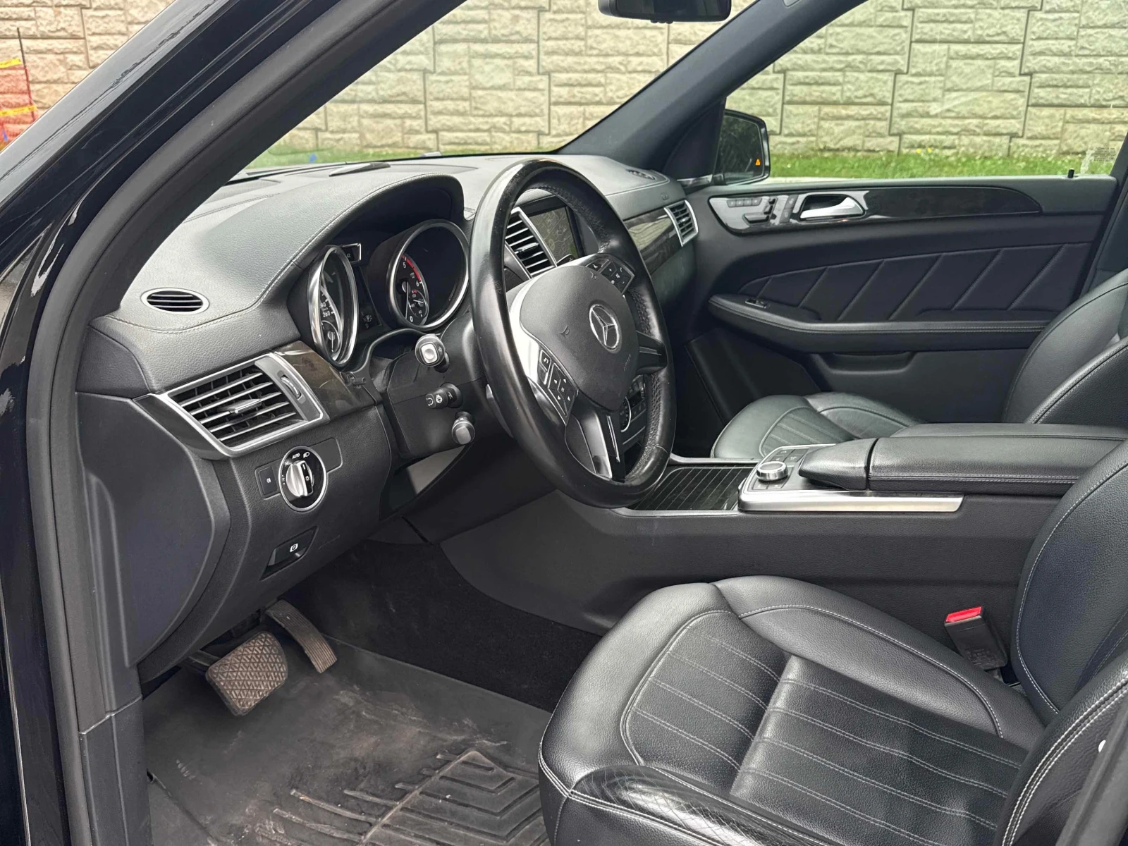 Mercedes-Benz GL 350 АМГ ПАКЕТ/BlueTEC/CARFAX/КЛИП/360/ПОДГРЕВ/ПАМЕТ, снимка 5 - Автомобили и джипове - 55932414