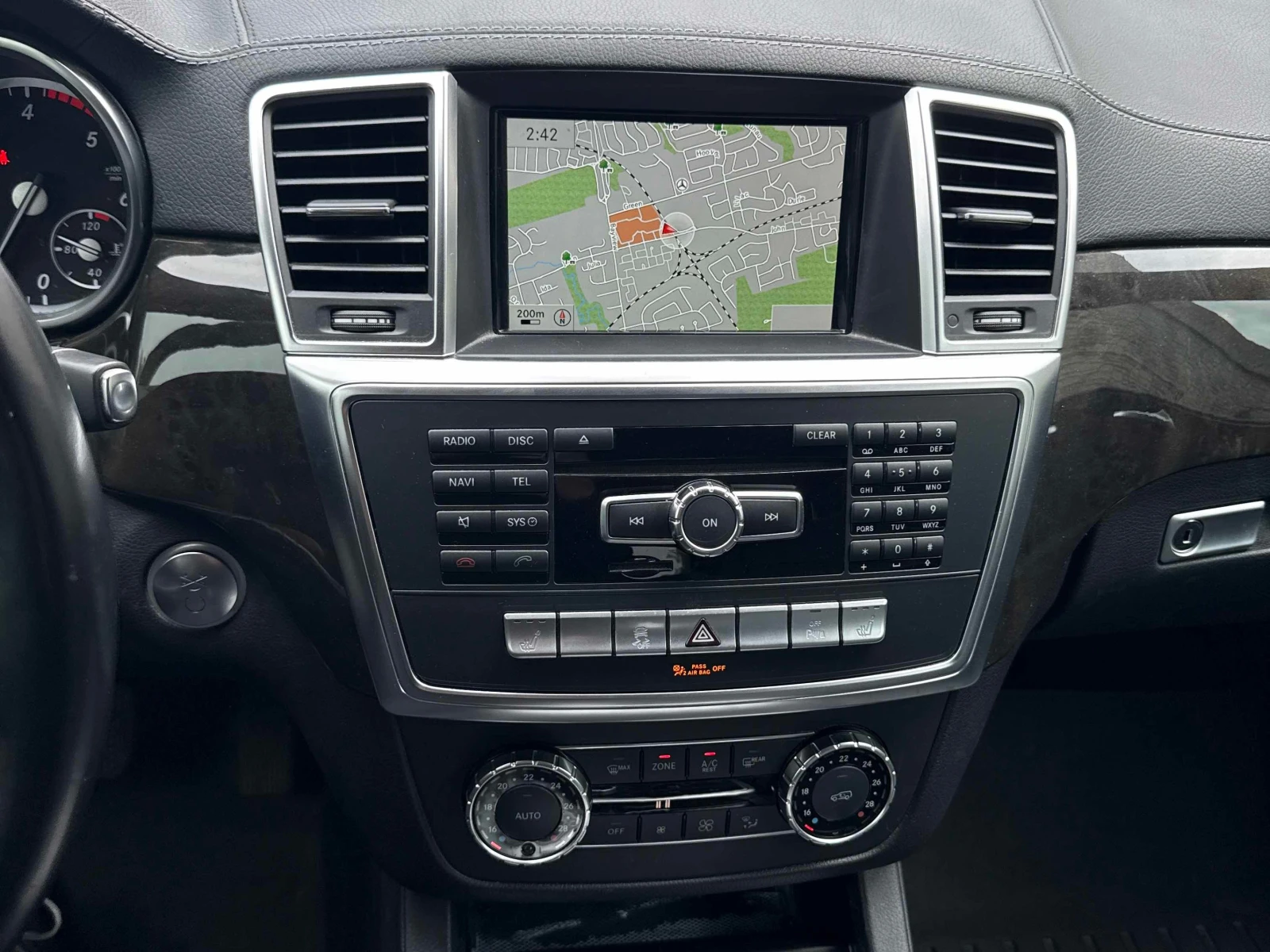 Mercedes-Benz GL 350 АМГ ПАКЕТ/BlueTEC/CARFAX/КЛИП/360/ПОДГРЕВ/ПАМЕТ, снимка 9 - Автомобили и джипове - 55932414