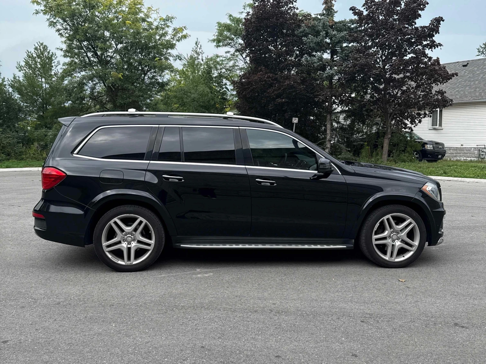 Mercedes-Benz GL 350 АМГ ПАКЕТ/BlueTEC/CARFAX/КЛИП/360/ПОДГРЕВ/ПАМЕТ, снимка 3 - Автомобили и джипове - 55932414