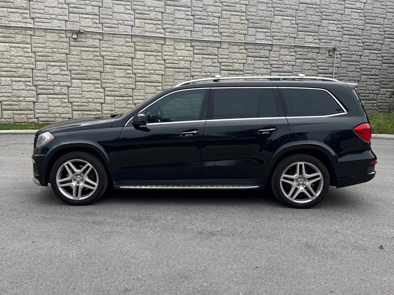 Mercedes-Benz GL 350 АМГ ПАКЕТ/BlueTEC/CARFAX/КЛИП/360/ПОДГРЕВ/ПАМЕТ, снимка 2 - Автомобили и джипове - 55932414