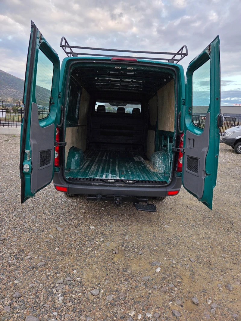 VW Crafter 2.5 TDI, снимка 17 - Бусове и автобуси - 51859174