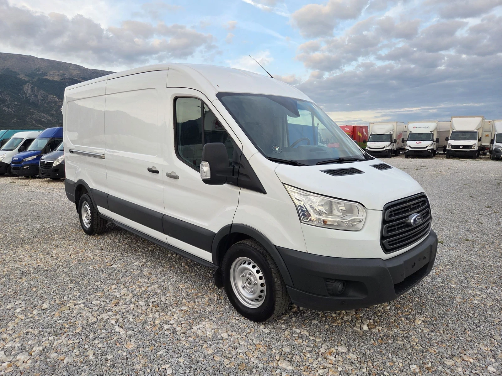 Ford Transit 2.0 TDCi, Автомат, Климатик, Евро 6 - изображение 7