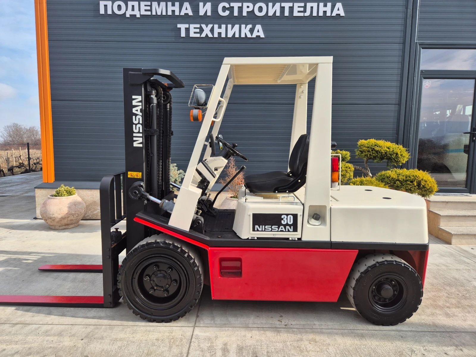  Nissan 3  /  ! | Mobile.bg   2