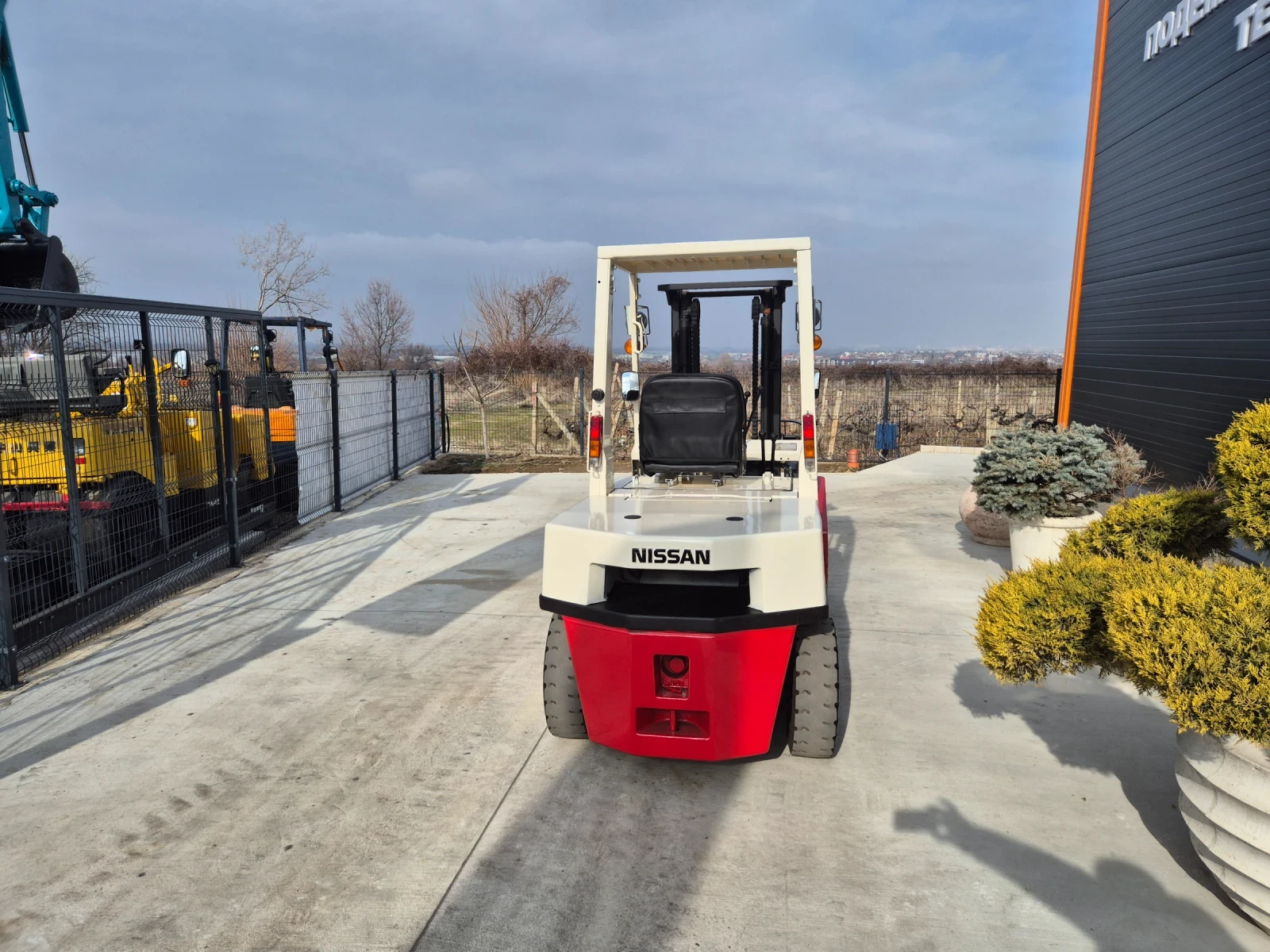  Nissan 3  /  ! | Mobile.bg   4