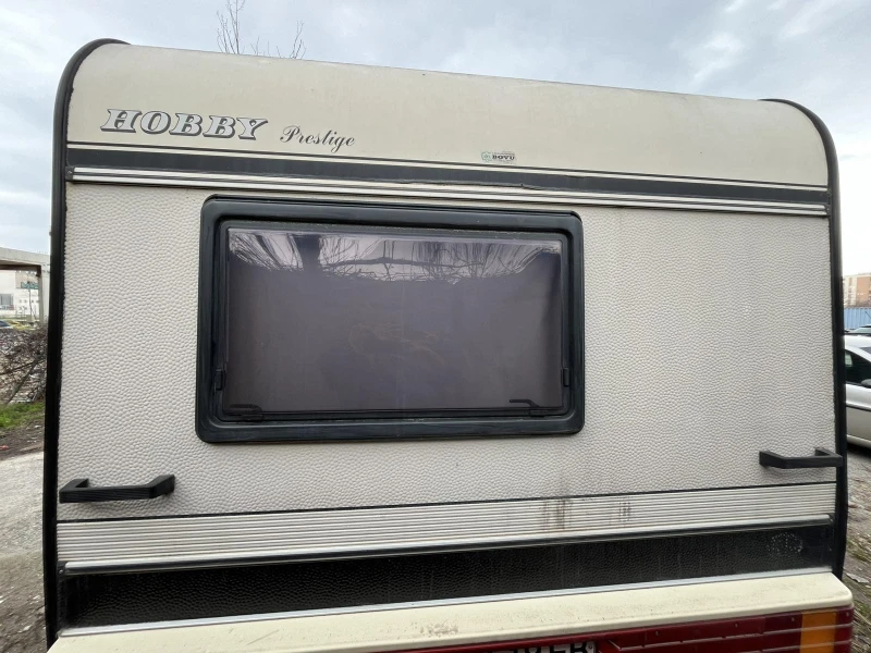 Каравана Hobby 10D, снимка 5 - Каравани и кемпери - 53563293