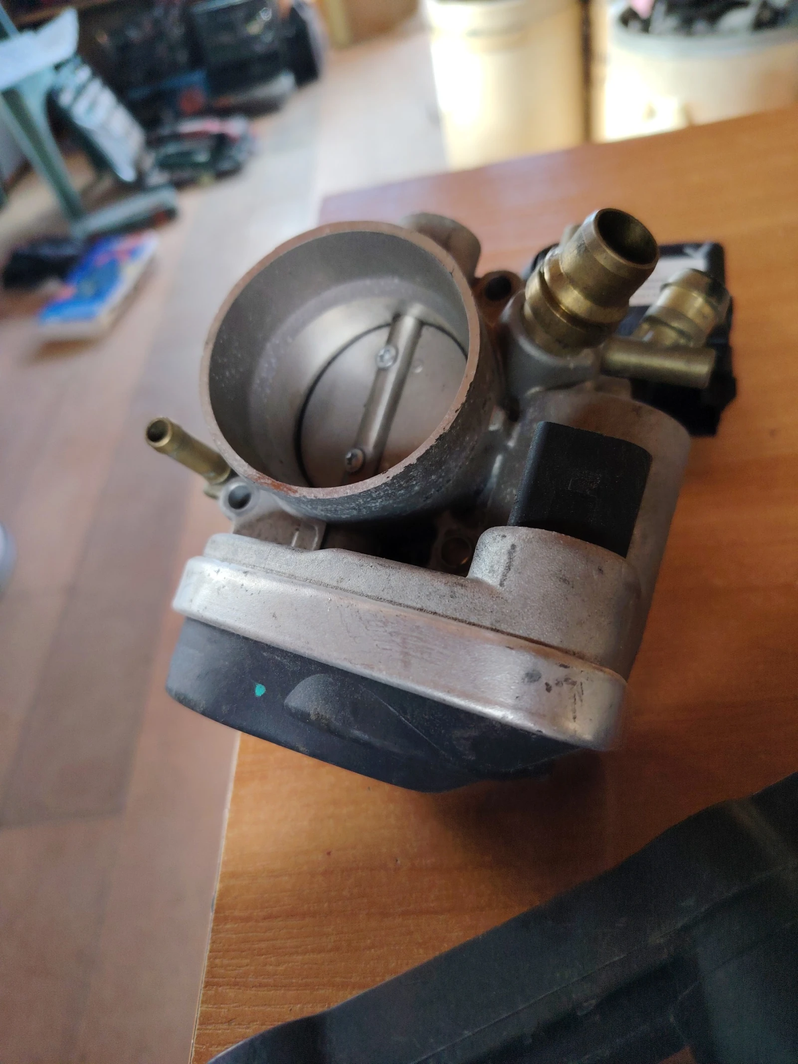 ��������� ����� �� �������� ������� 1.8 ������ | Mobile.bg � ����������� 1