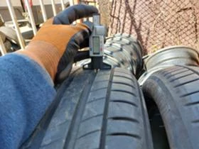 Гуми Летни 205/55R17, снимка 4