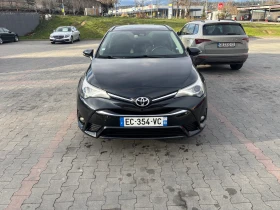 Toyota Avensis 1.8 I 147к.с., снимка 13