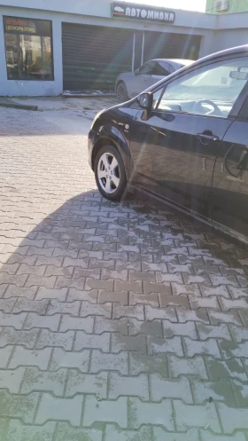 Toyota Corolla verso, снимка 3