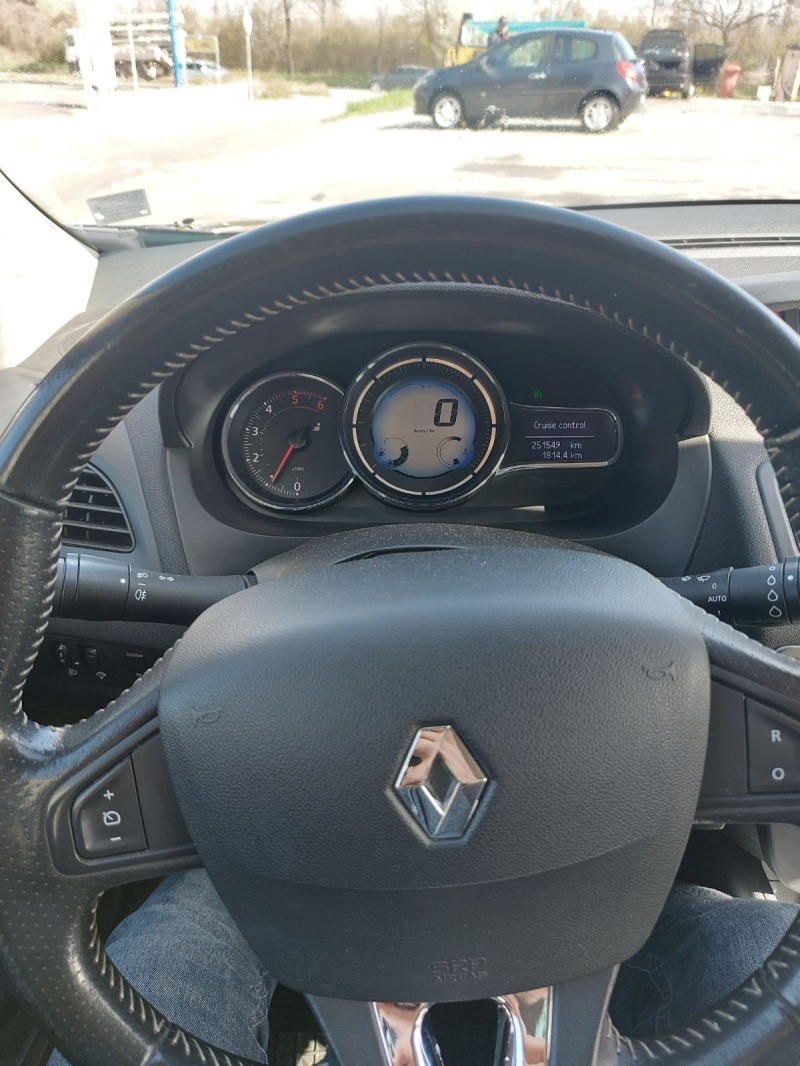 Renault Fluence 1.5 dci, снимка 6 - Автомобили и джипове - 45307623