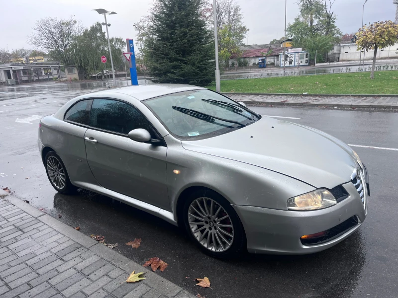 Alfa Romeo Gt, снимка 1 - Автомобили и джипове - 47900660